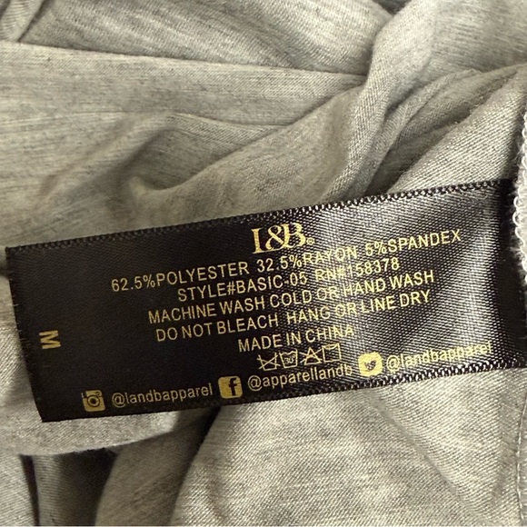 NWT Lucky & Blessed Heather Gray Criss Cross Tunic Top Medium - Picture 8 of 9